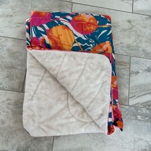 Rumpl Sherpa Printed Puffy Fleece Blanket
Citrus Eucalyptus
One Person
52x72